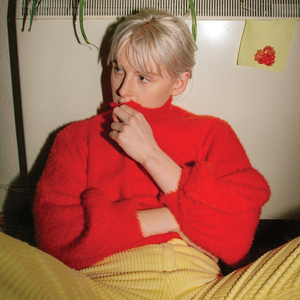 白丝校花污h自慰
